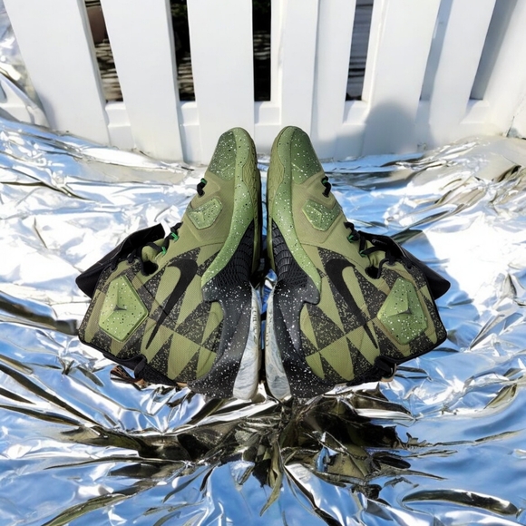 Nike Men's Lebron James All Star 2016 size 12 All Star Game in Toronto. More.. - Picture 4 of 12